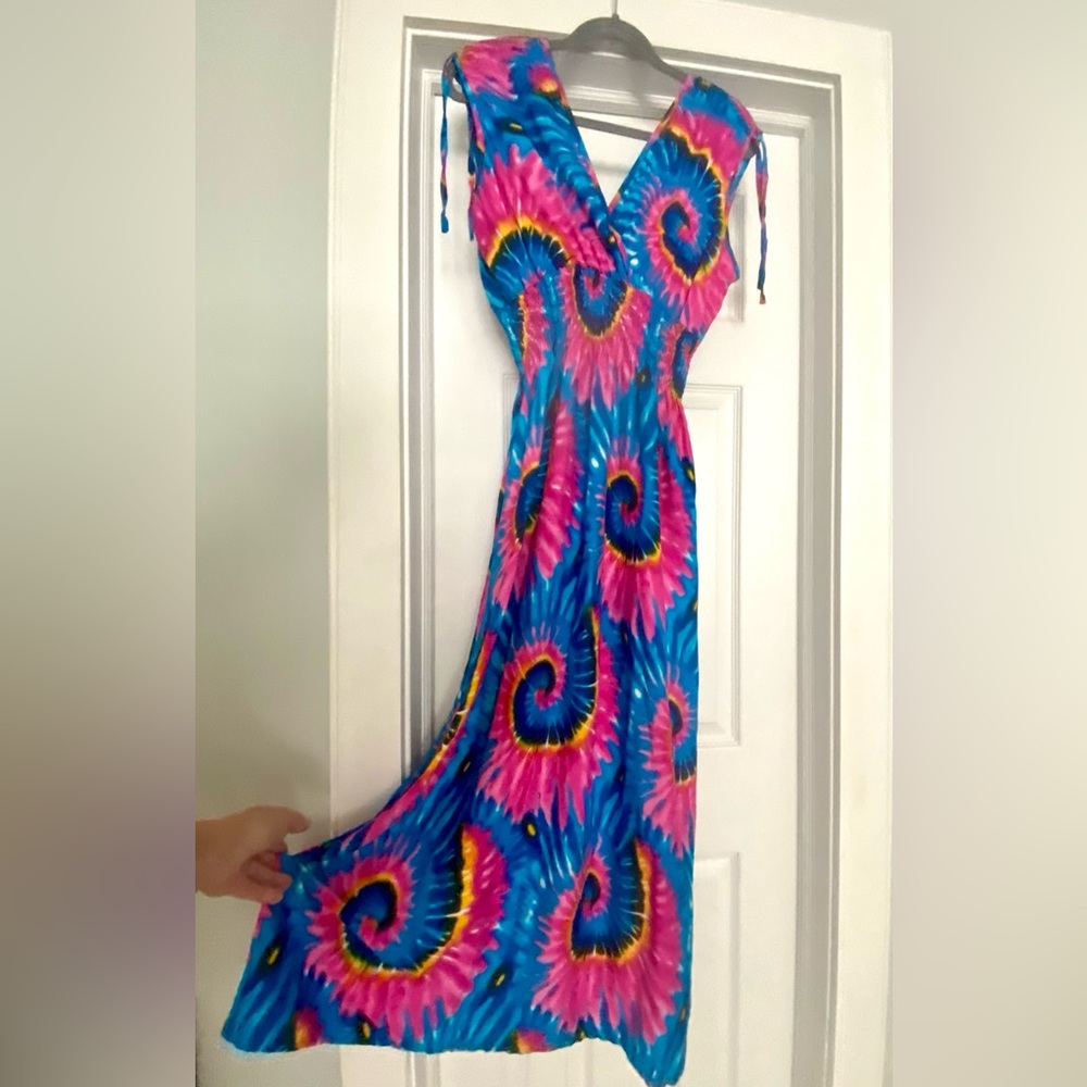 BEAUTIFUL COLORFUL SUMMER DRESS
